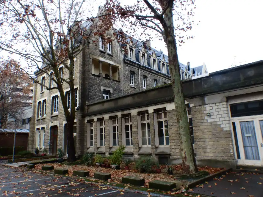 Transformation d’un bâtiment conventuel en Maison d’Enfants à Caractère Social (M.E.C.S) — Paris 14ᵉ