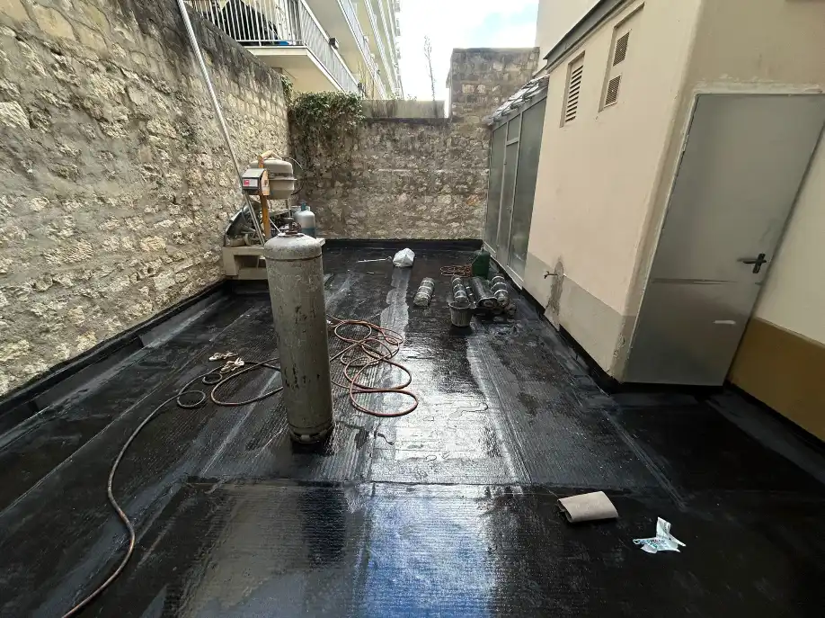 Reprise d’un plancher existant de cave d’un bâtiment haussmannien et réfection d’étanchéité — Paris (75)